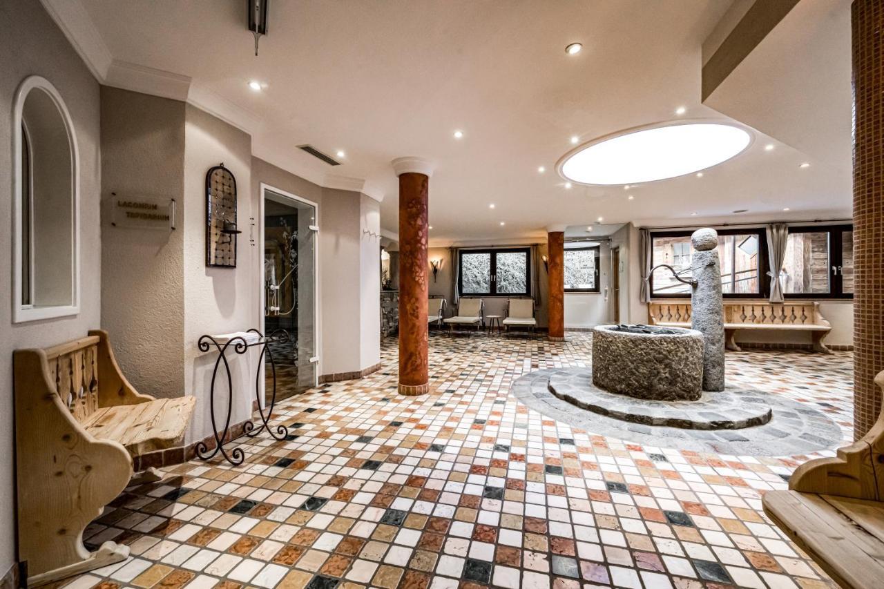 Alpina - Adults Only 4*